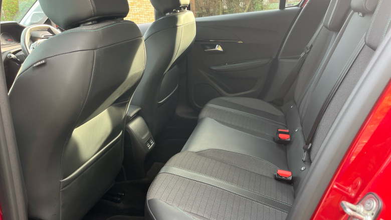 Peugeot 208 1.2 PureTech 100 Allure 5dr Petrol Hatchback